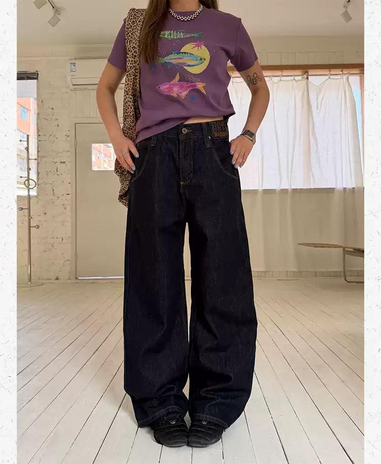 Buttoned Belt Strap Barrel Jeans
