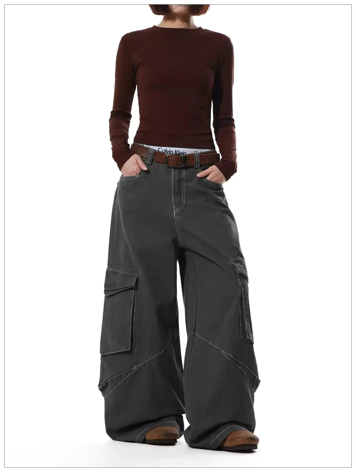 Stitch Outlined Cargo Wide Jeans