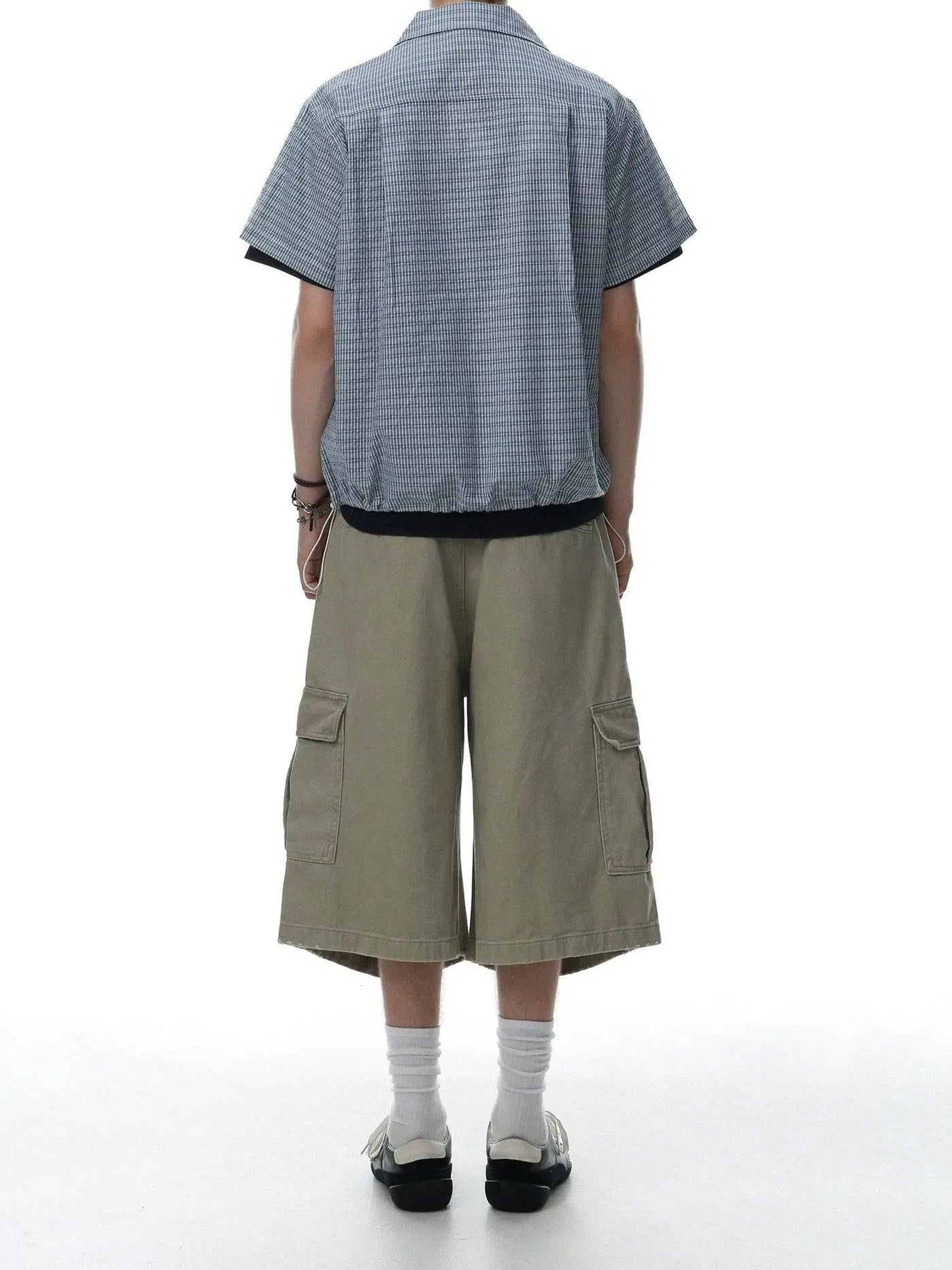 Multi-pocket Pleated Shorts