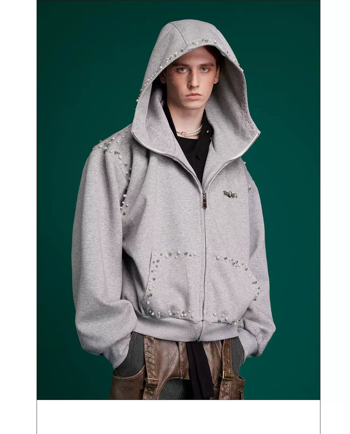 Pearled Outline Zipped Hoodie
