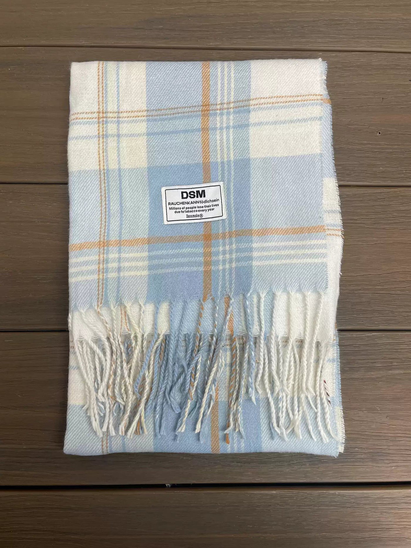 Neat Plaid Pattern Scarf