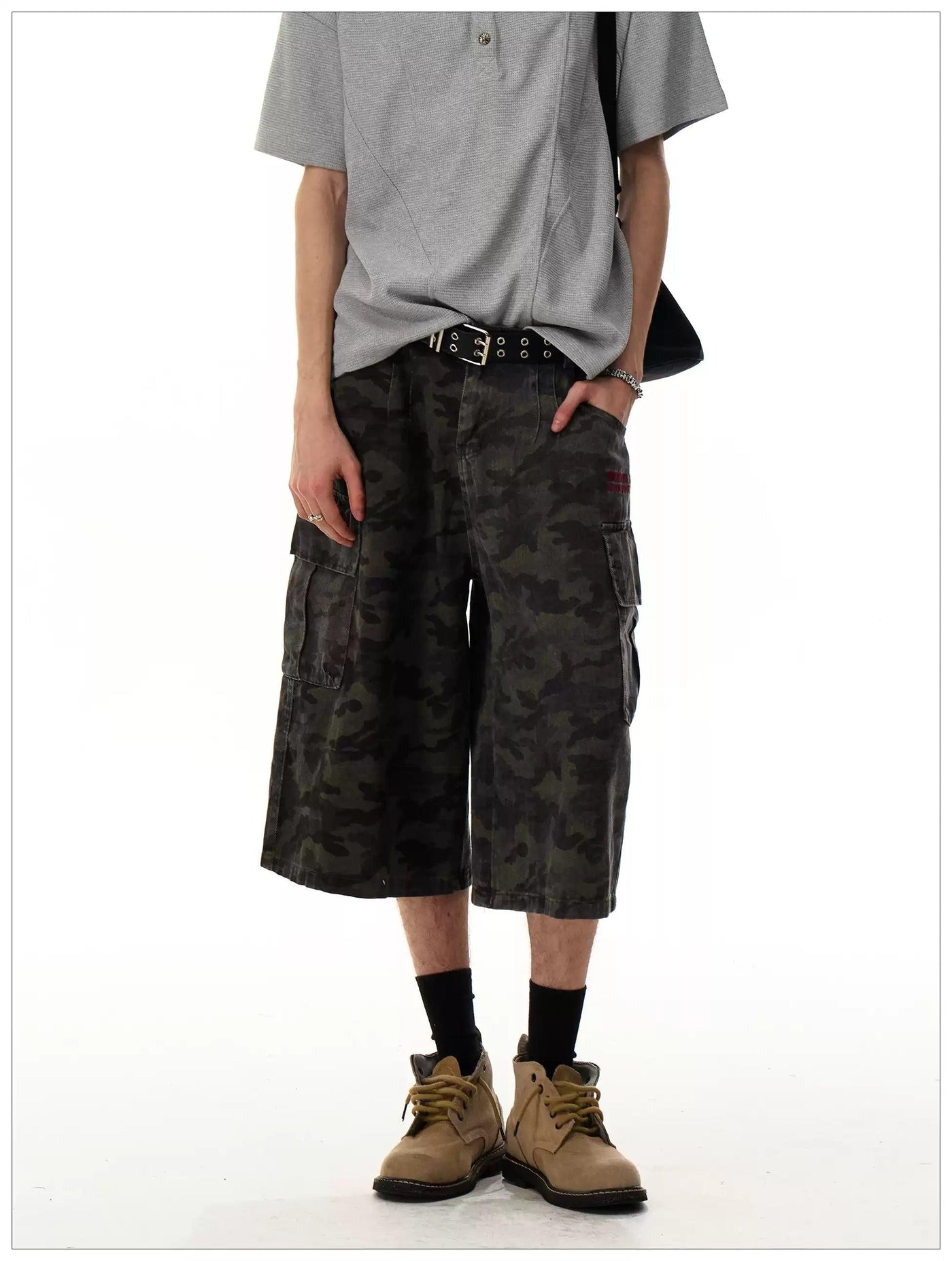 Flap Pockets Camouflage Denim Shorts