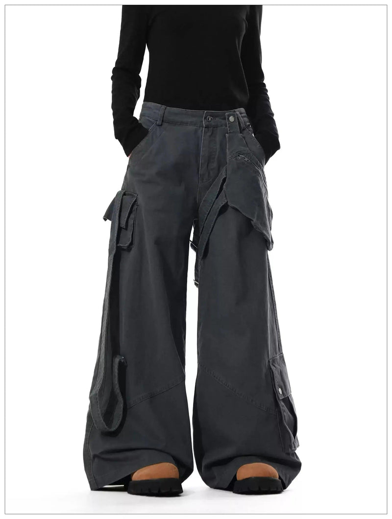 Strapped Pockets Wide Leg Jeans