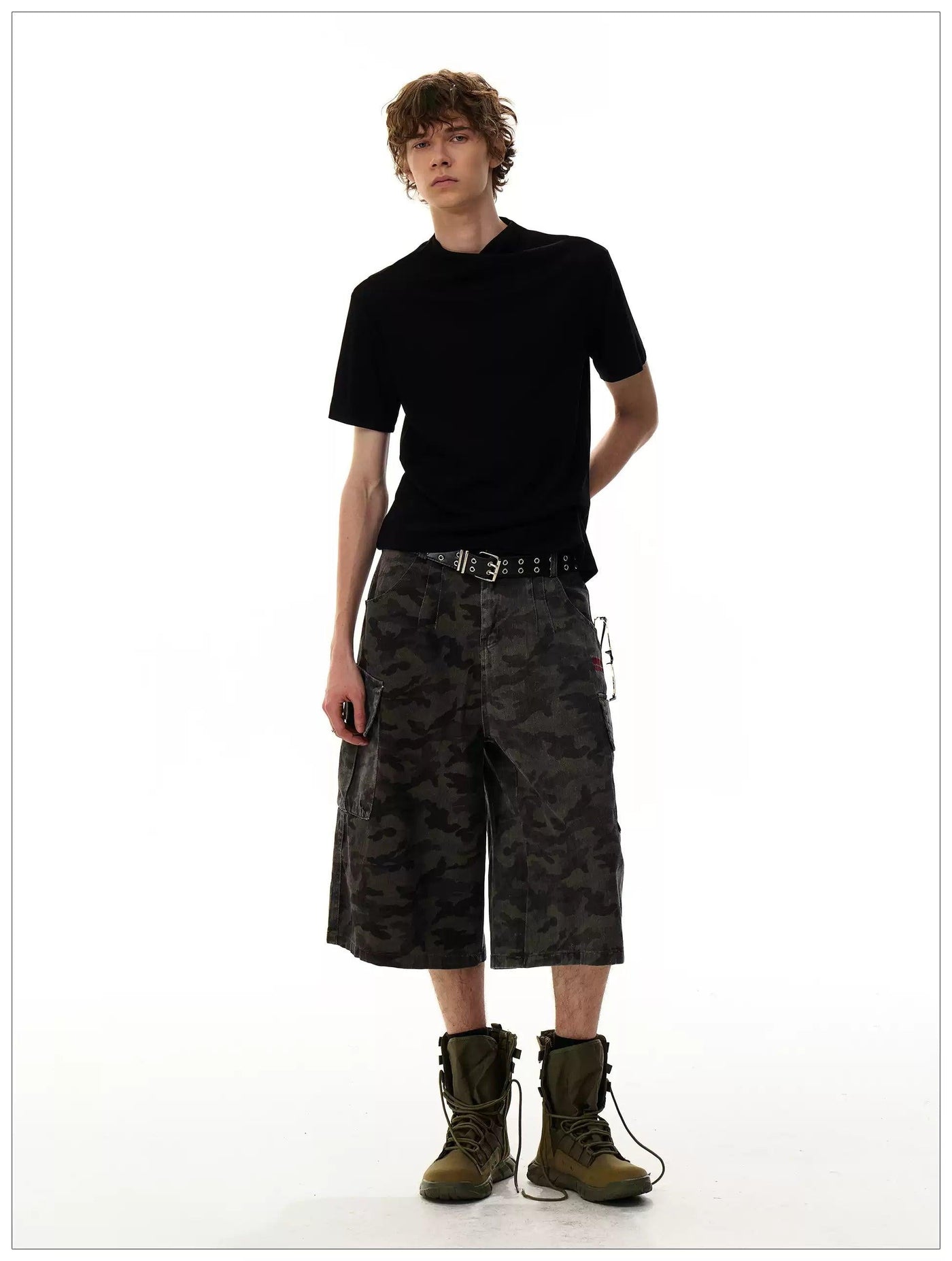 Flap Pockets Camouflage Denim Shorts