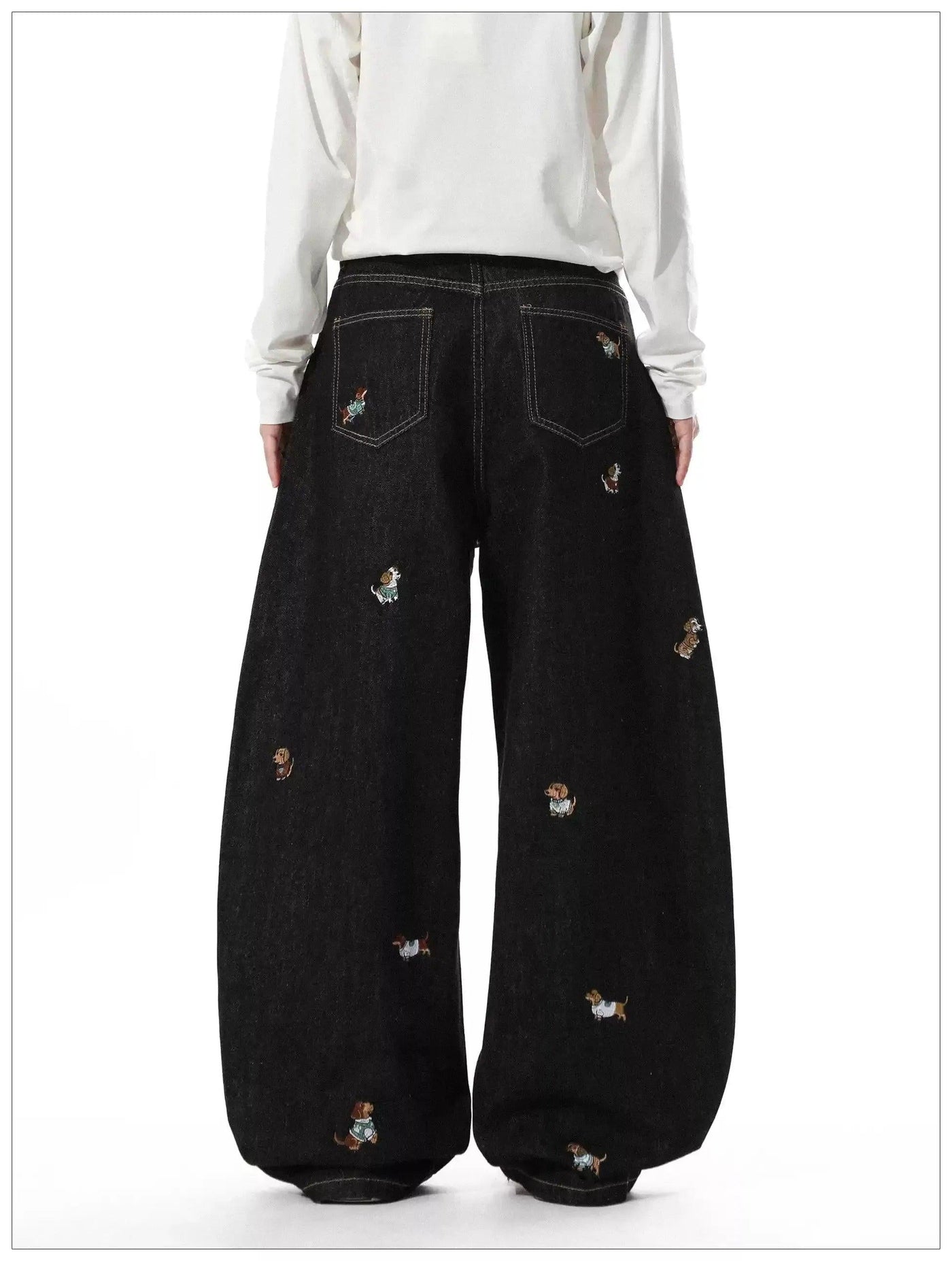 Dog Embroidered Barrel Jeans