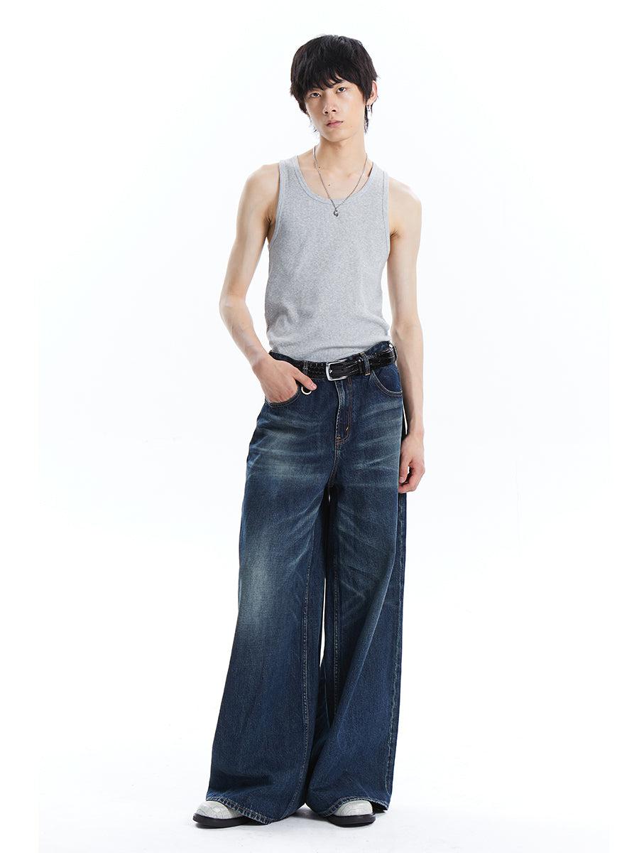 Whisker Emphasis Wide Cut Jeans