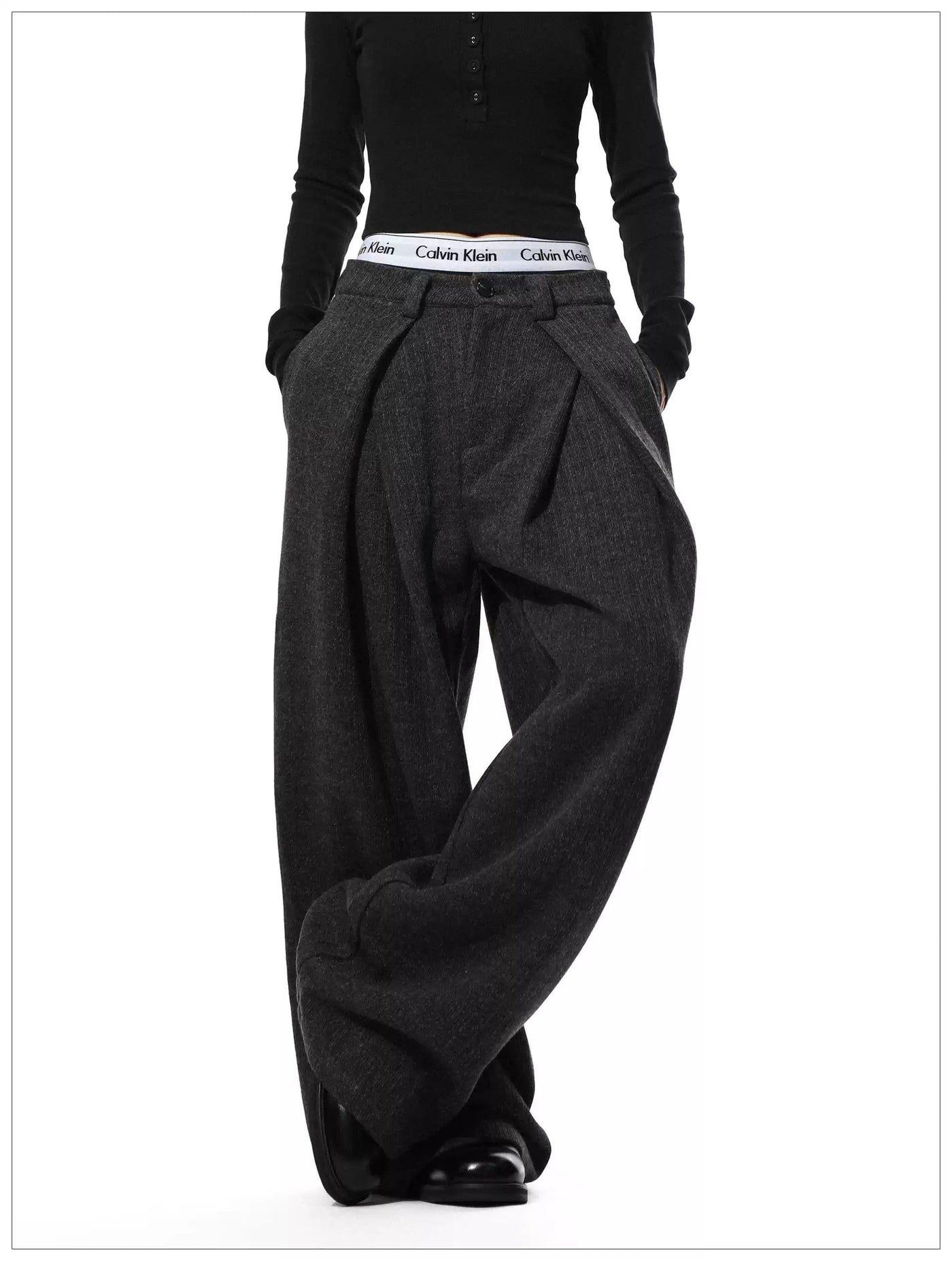 Folded Pleats Textured Trousers