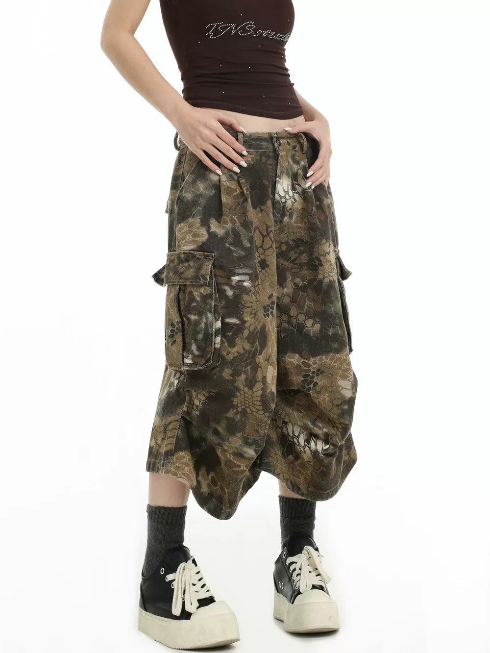 Camo Pattern Cargo Shorts