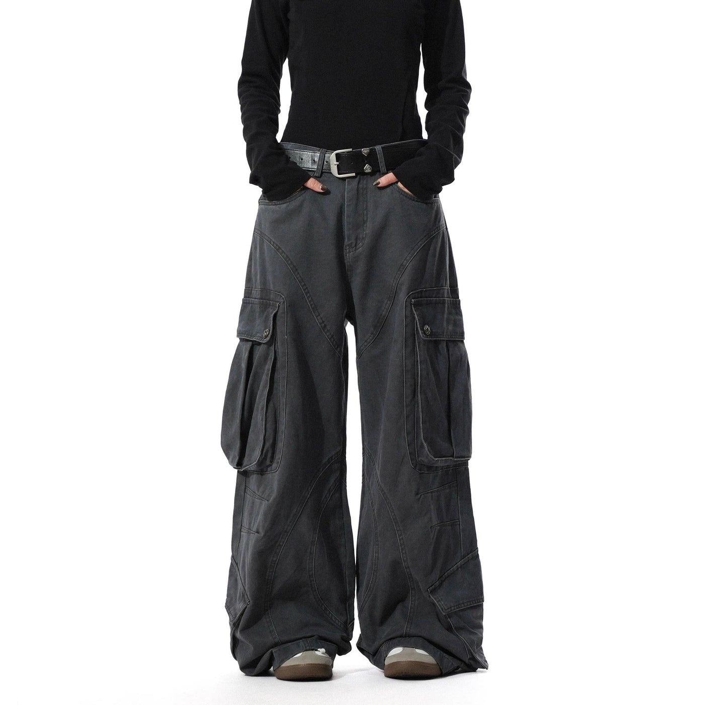 Side Pockets Structured Cargo Jeans