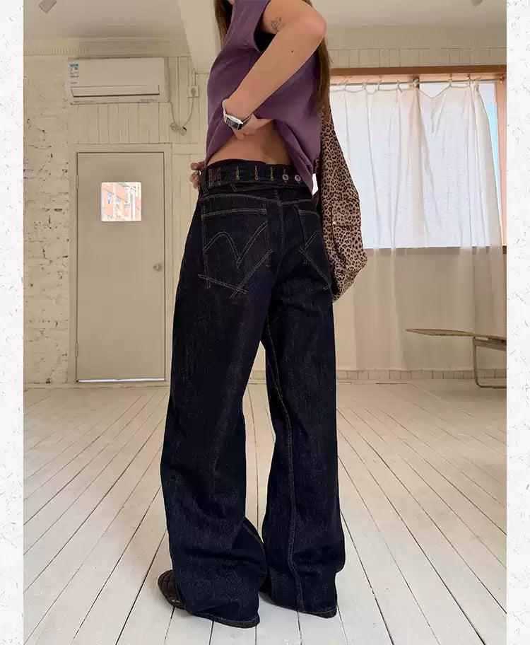 Buttoned Belt Strap Barrel Jeans