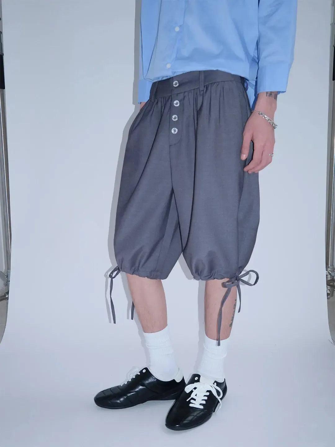 Pleated Buttoned Shorts