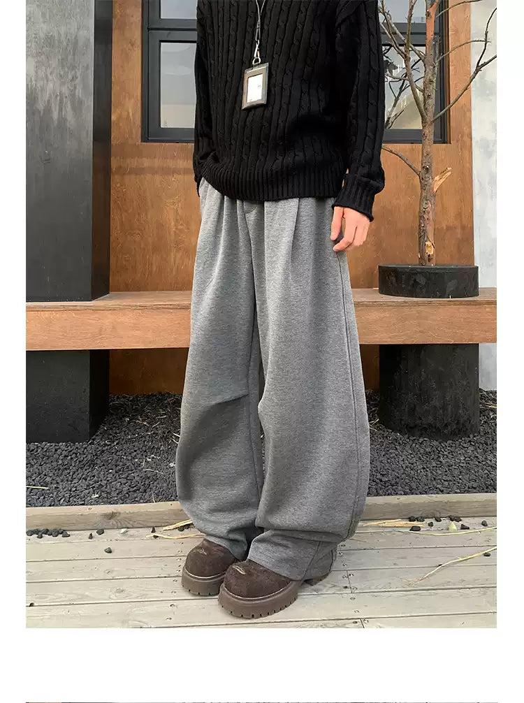 Pleated Loose Fit Sweatpants