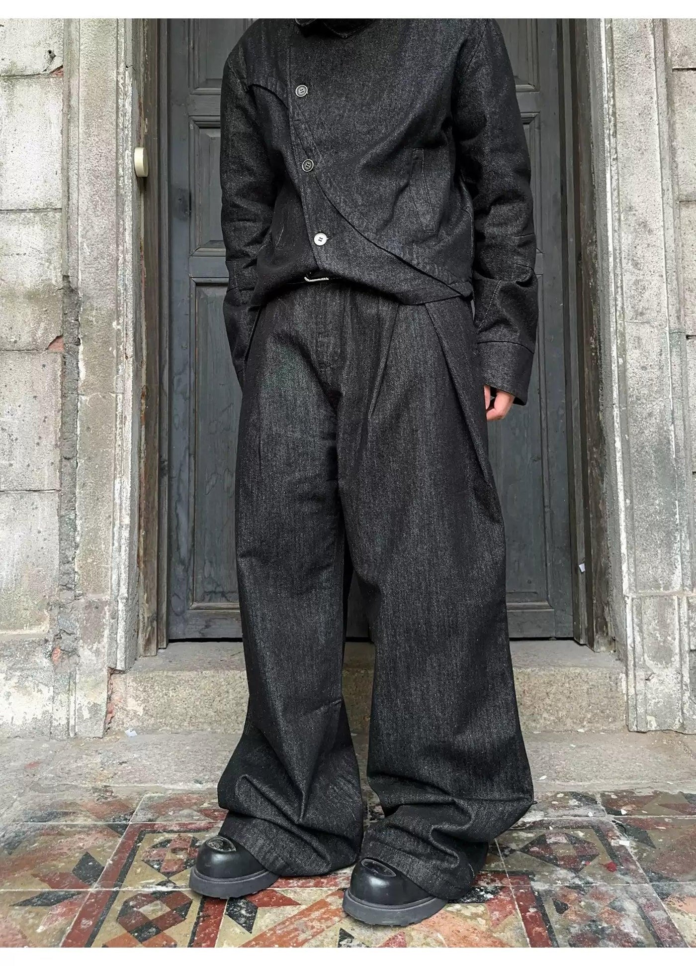 Side Pleated Wide Leg Jeans