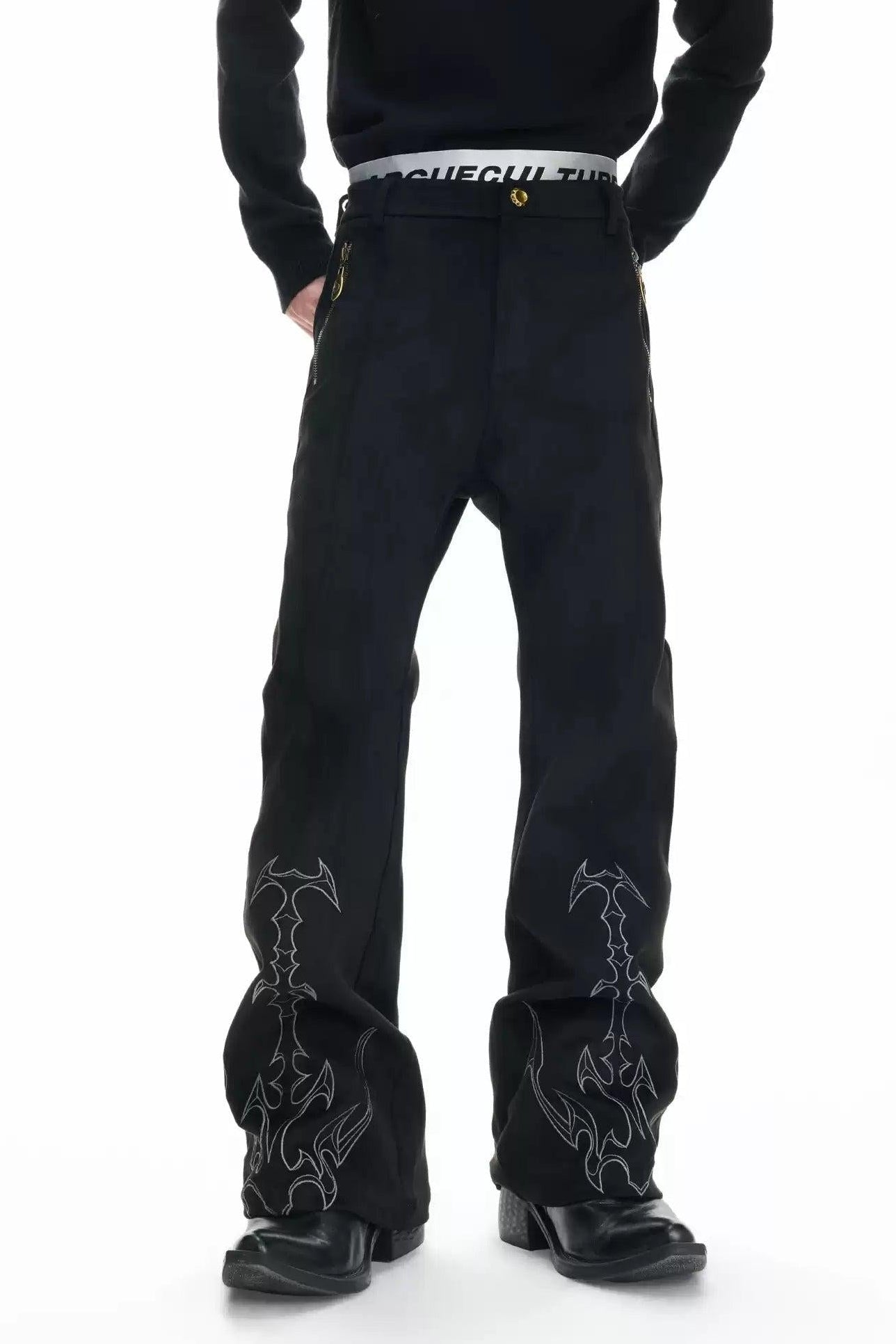 Contrast Embroidered Straight Pants