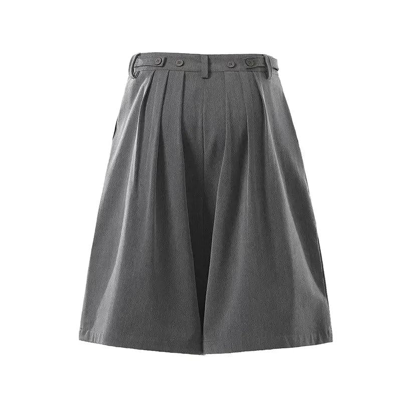 Boxy Fit Pleated Suit Shorts