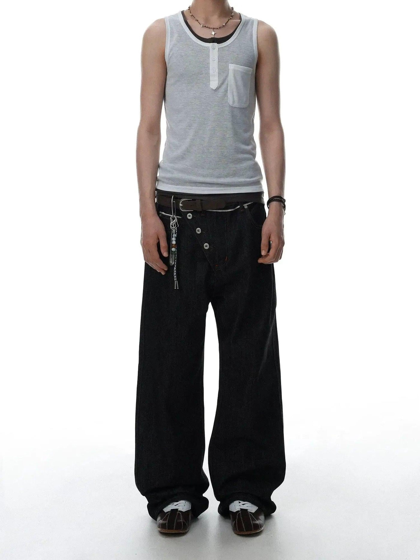 Buttoned Wide Leg Jeans