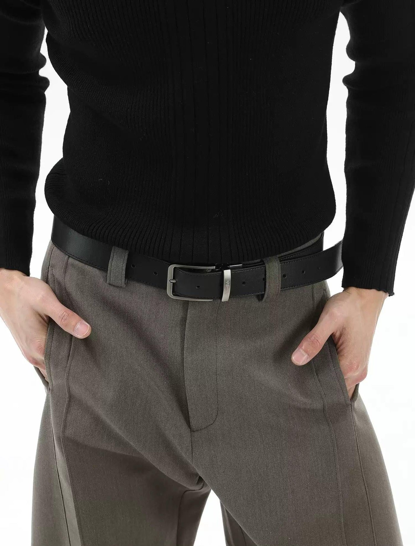 Versatile D-Buckle Belt
