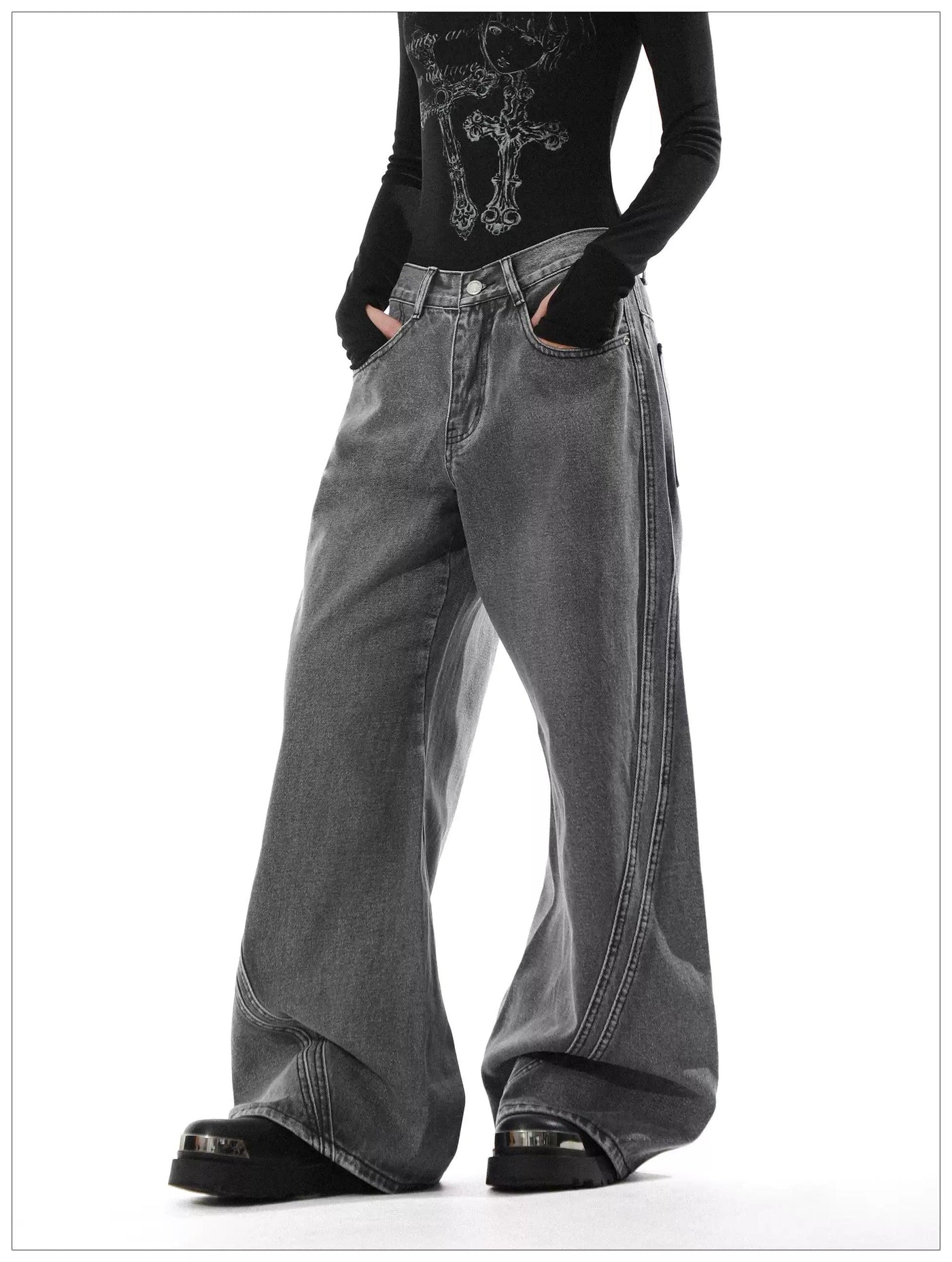 Structured Washed Wide Leg Jeans