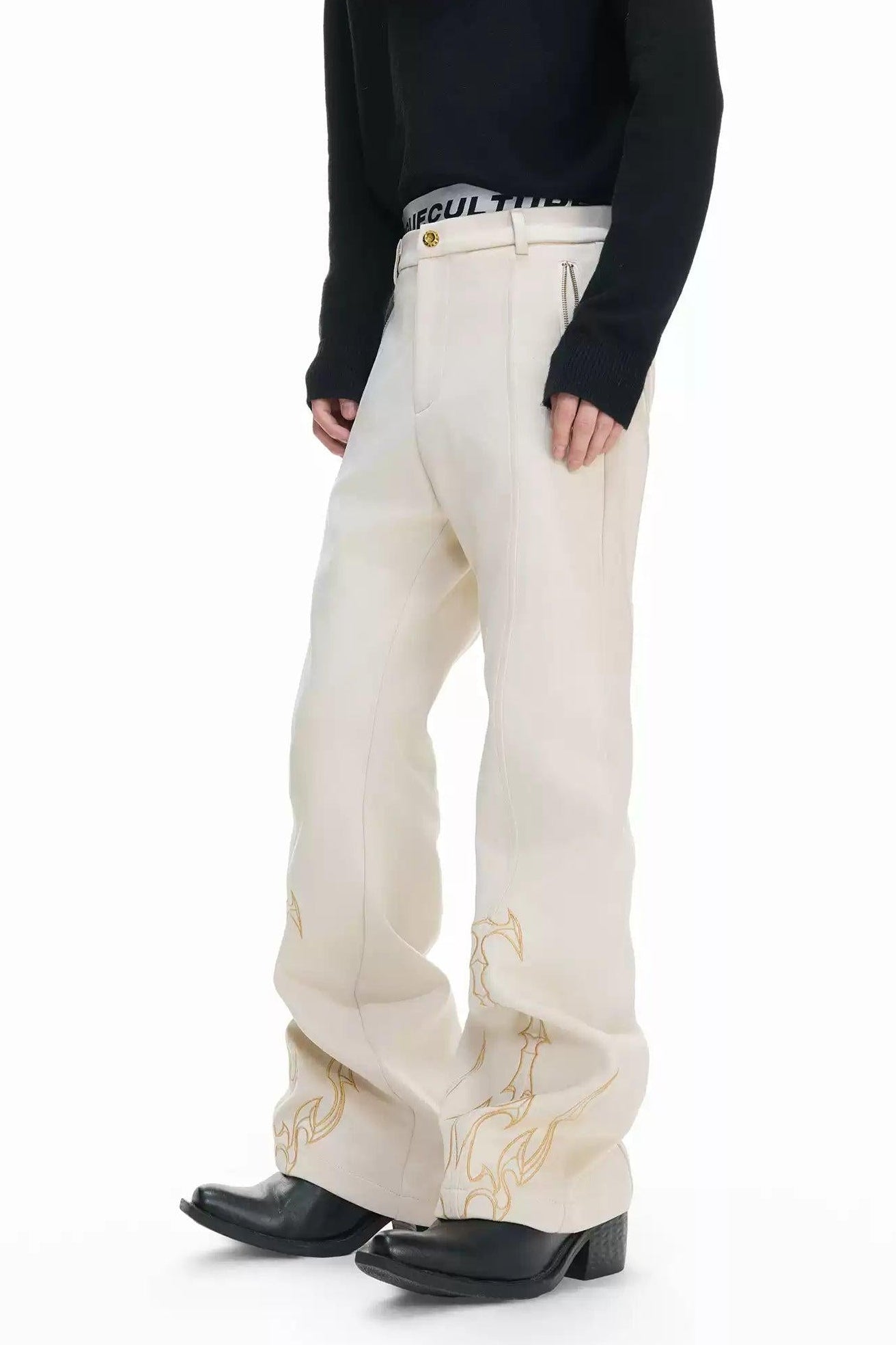 Contrast Embroidered Straight Pants