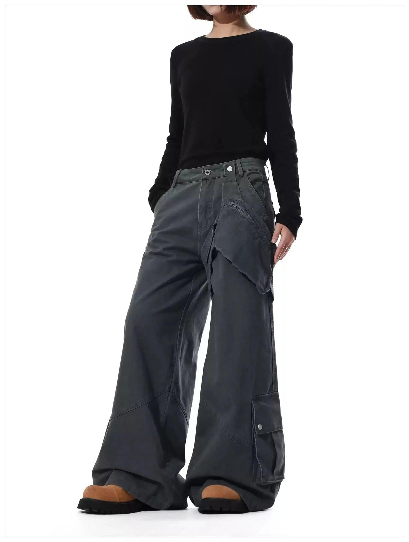 Strapped Pockets Wide Leg Jeans