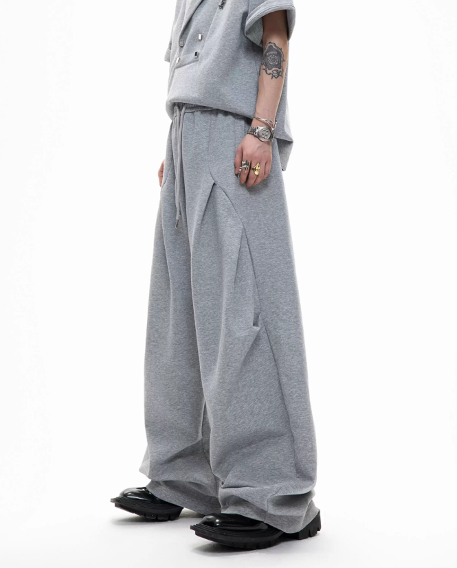 Metal Embellished Shoulder Pad T-Shirt & Pleated Sweatpants Set