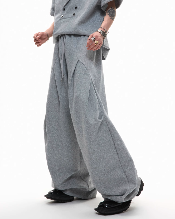 Metal Embellished Shoulder Pad T-Shirt & Pleated Sweatpants Set