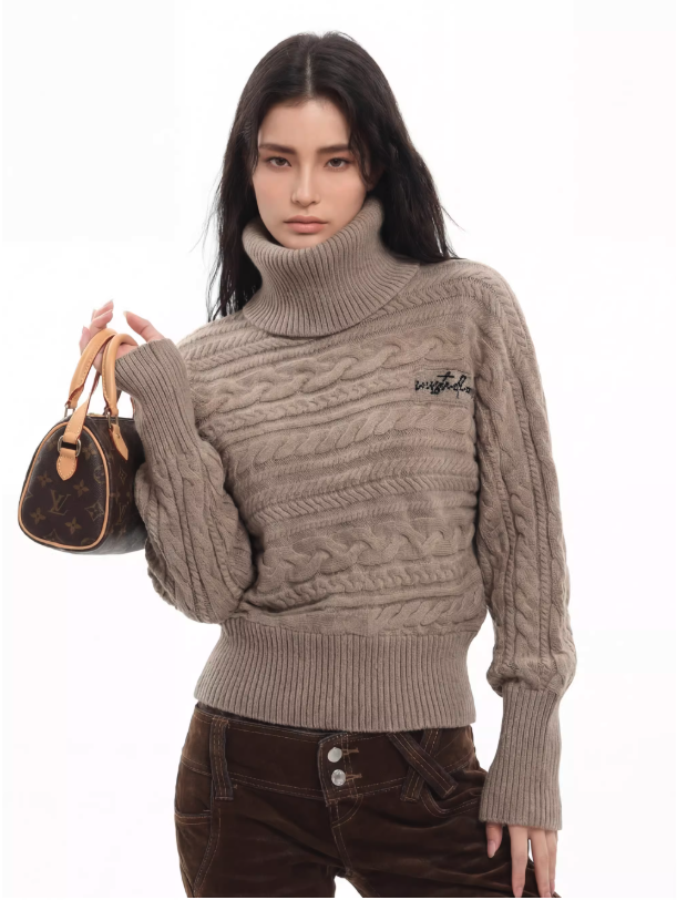 Detachable Funnel Neck Pattern Sweater