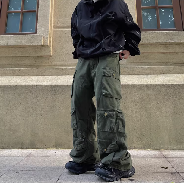 Solid Multi Flap Pockets Cargo Pants