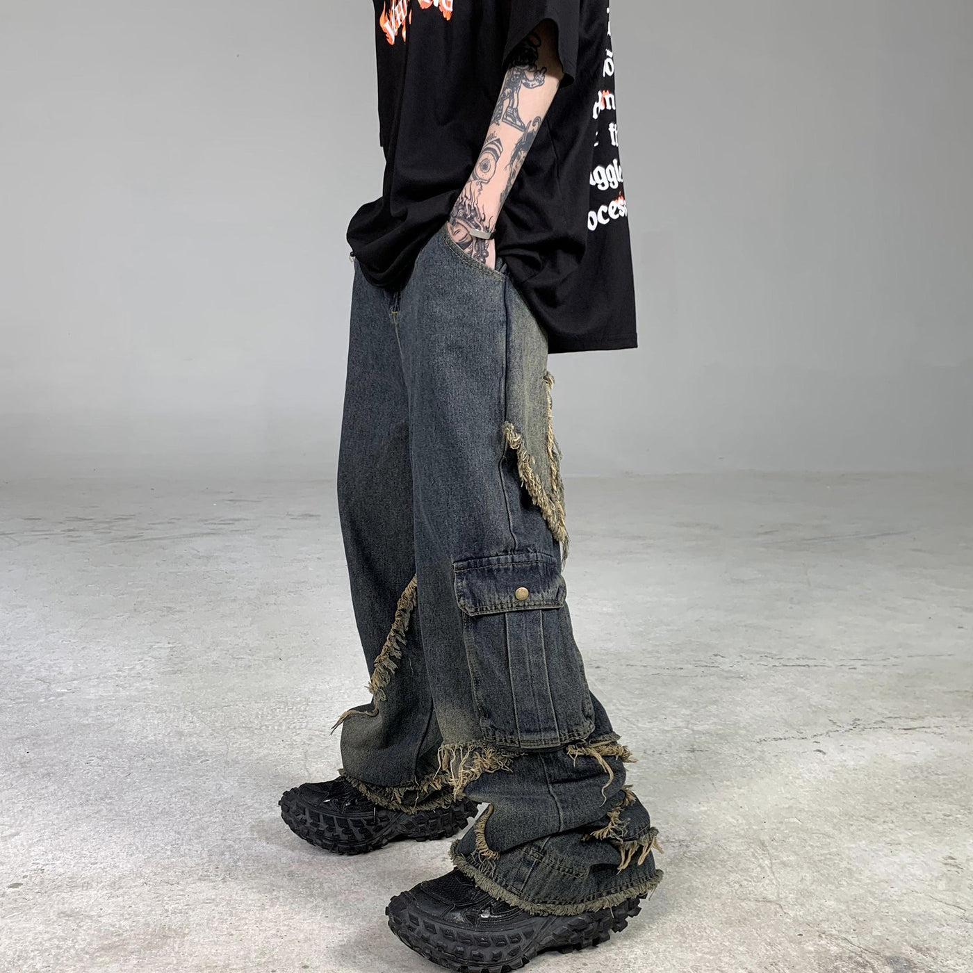 Frayed Borders Jeans