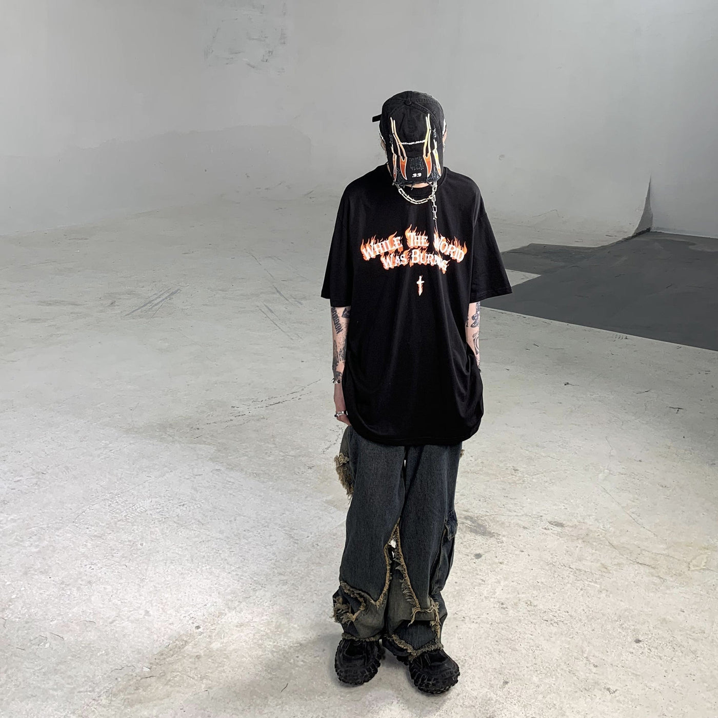 Frayed Borders Jeans