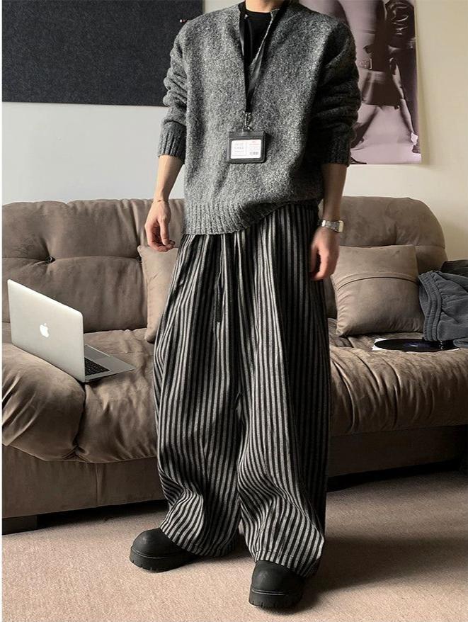 Drape Loose Striped Pants