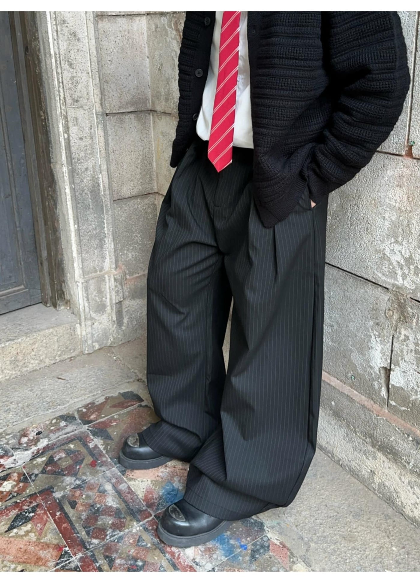 Vertical Stripes Pleated Baggy Pants