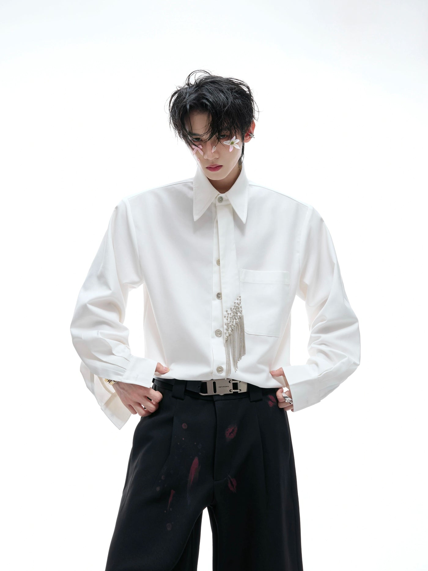 Metallic Buttons Neck-Tie Shirt