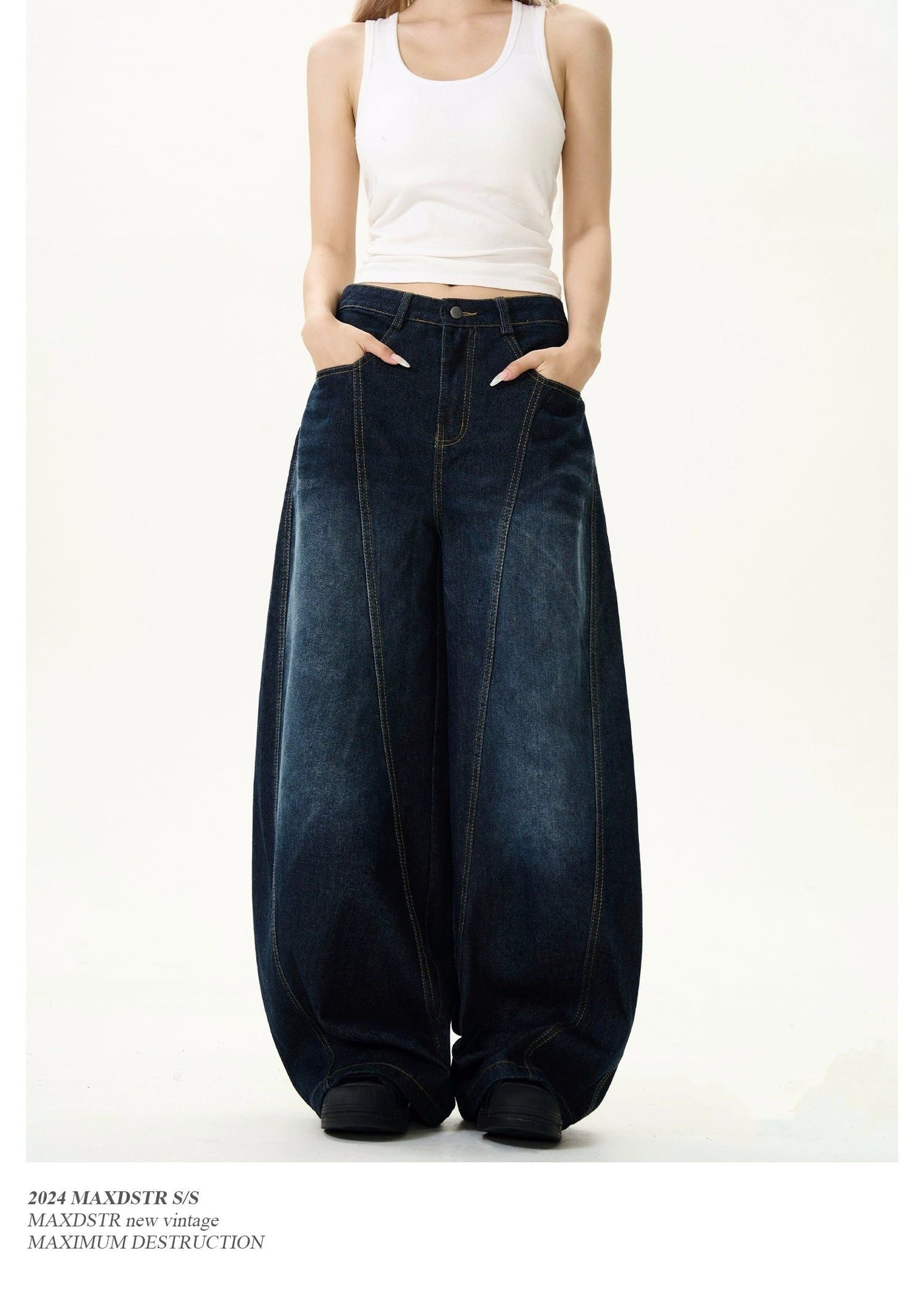 Letter Embroidery Scimitar Jeans