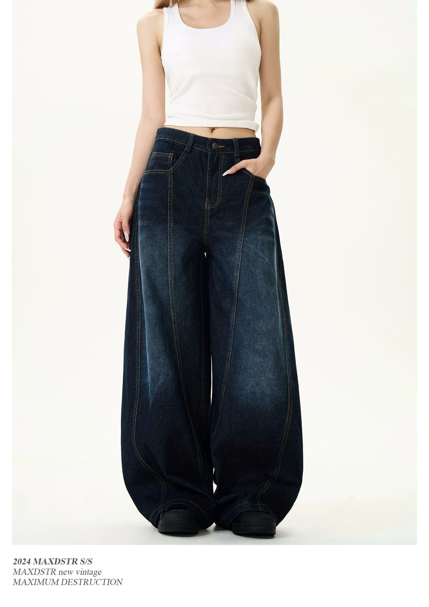 Letter Embroidery Scimitar Jeans